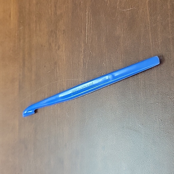 Tupperware Citrus Peeler - Picture 2 of 2